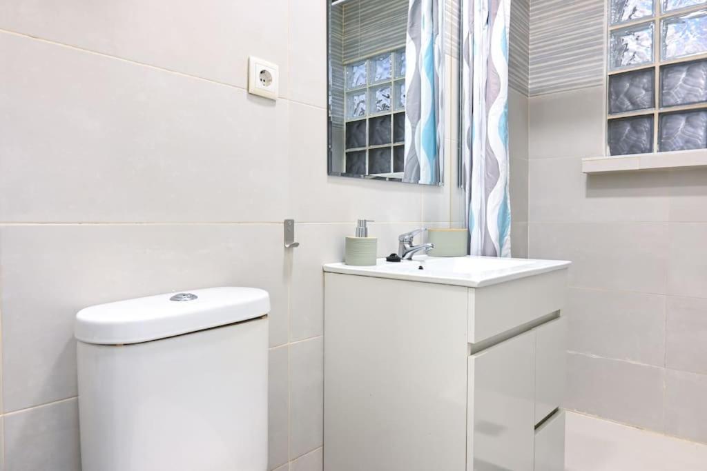 For You Rentals Acogedor Apartamento Temporal De Una Dormitorio En Fuencarral Ija78 Madrid Exterior photo