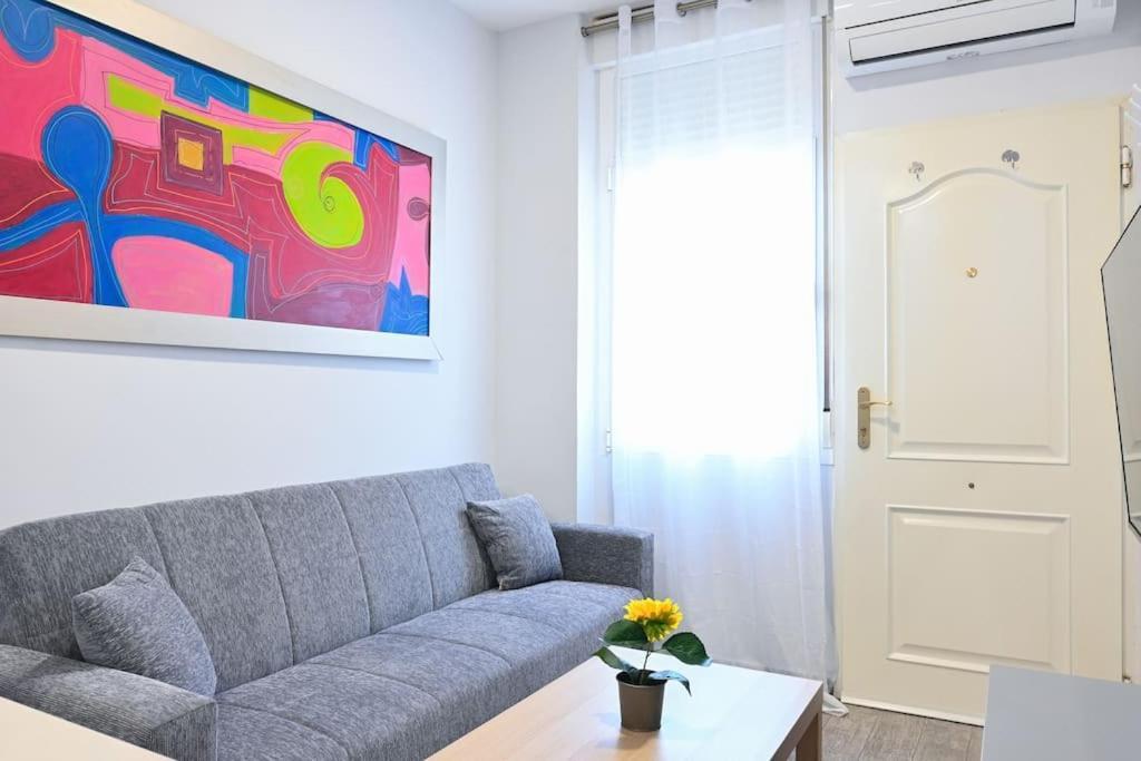 For You Rentals Acogedor Apartamento Temporal De Una Dormitorio En Fuencarral Ija78 Madrid Exterior photo